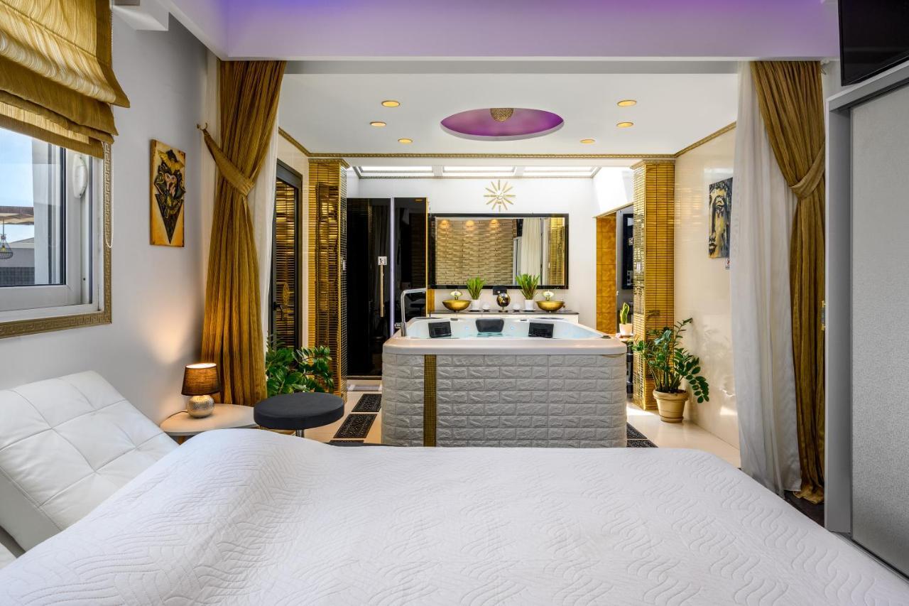 Pervolia House *